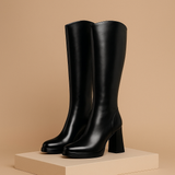 Carla – Ylelliset Nahkasaappaat