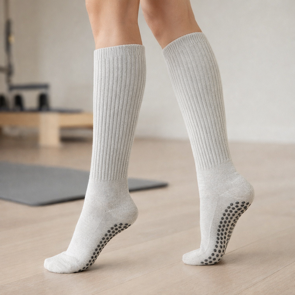 Pilates Grip Sukat Polven Ylle – Puuvillainen Liukumaton
