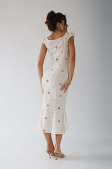 Mekko Fishtail Midi Vintage Brodeerattu - Isabella-Mekot-EmiyoSuomi