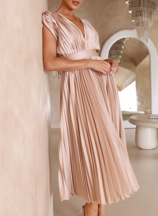 Cléophée - Elegantti ja hienostunut pitkä mekko-Mekot-EmiyoSuomi