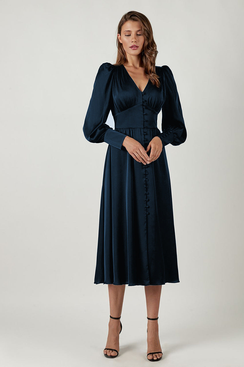 Mekko Pitkillä Hihoilla - Satiinihohtoinen Eleganssi-Mekot-EmiyoSuomi