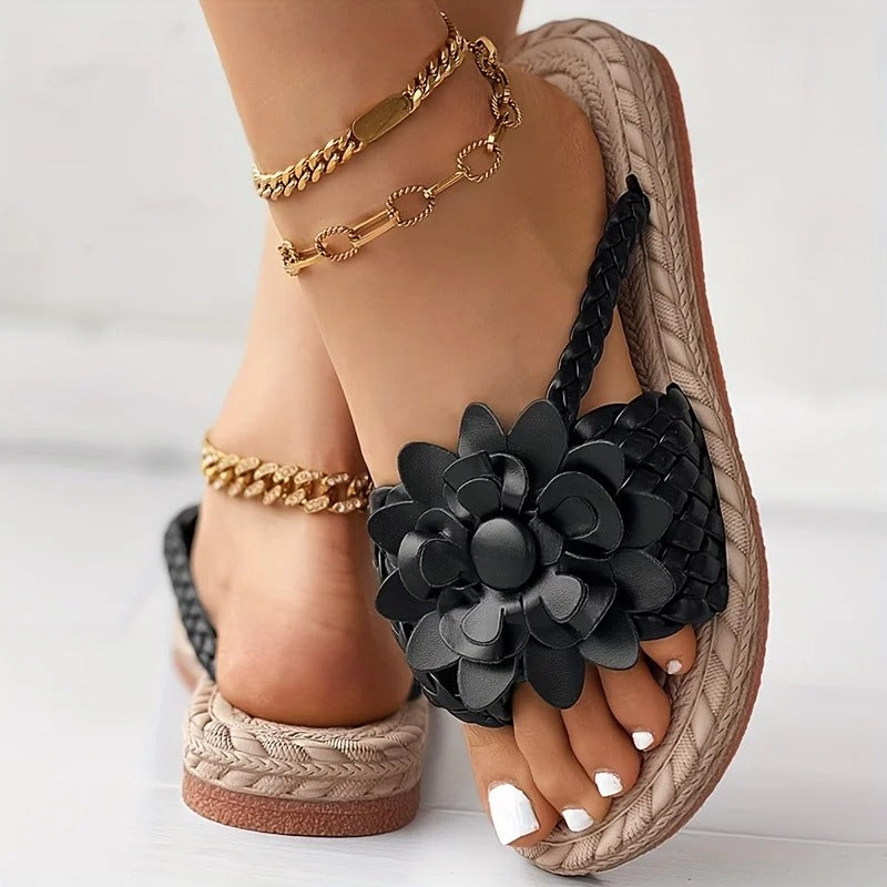 Naisten kukkasandaalit – tyylikäs ja mukava kesäkenkä-Sandaalit-EmiyoSuomi