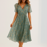 Kietaisumekko kukkakuviolla - V-pääntie - Midi lomalle - EmiyoSuomi