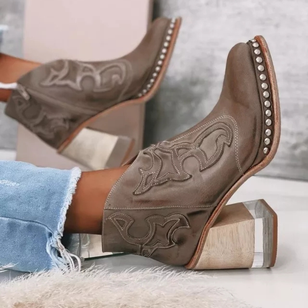 Daniela Korkokenkä - Mukava - Tyylikäs - Kestävä-kengät-EmiyoSuomi