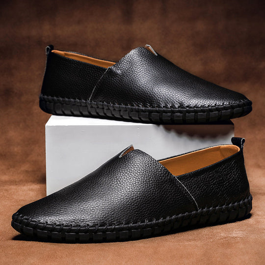 Miesten nahkaloaferit slip-on tyylillä, klassinen muotoilu