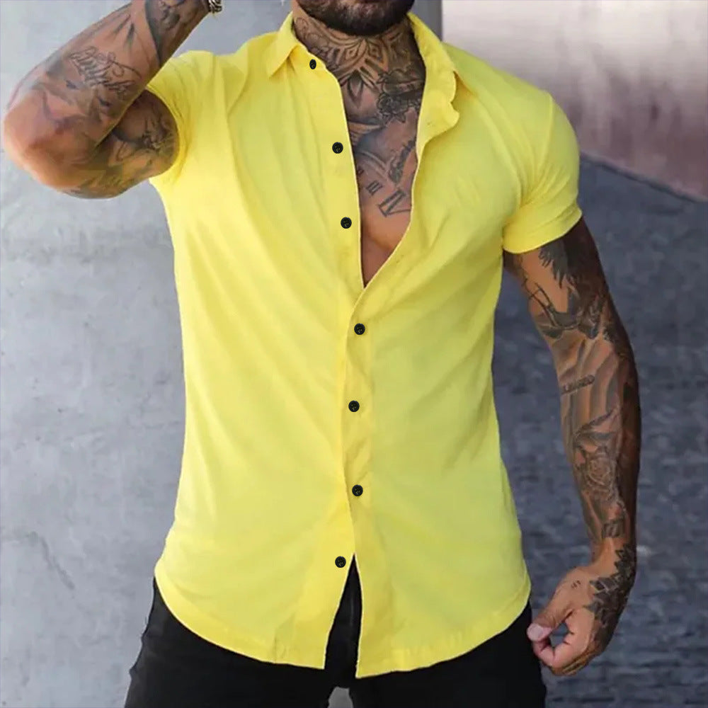 Miesten slim fit paita lyhyillä hihoilla, rento ja työpaitoihin sopiva