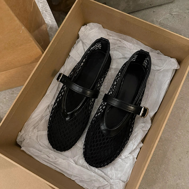 Fiorella | Kesäiset Mary Jane -kengät soljilla - EmiyoSuomi