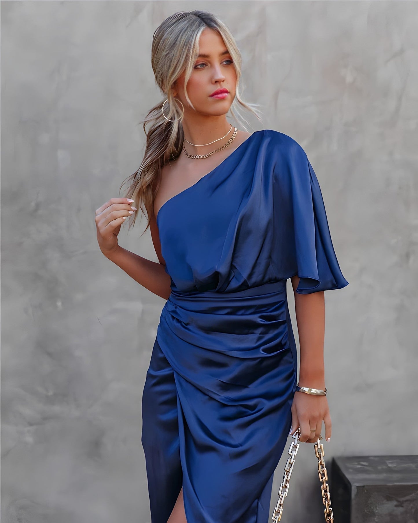 NATASHA - Tyylikäs ja elegantti mekko - Naisten muoti-Mekot-EmiyoSuomi