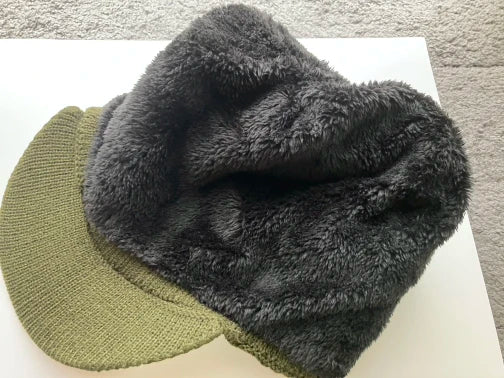 Neulottu lippalakkipipo talvi pehmovuorauksella, unisex malli