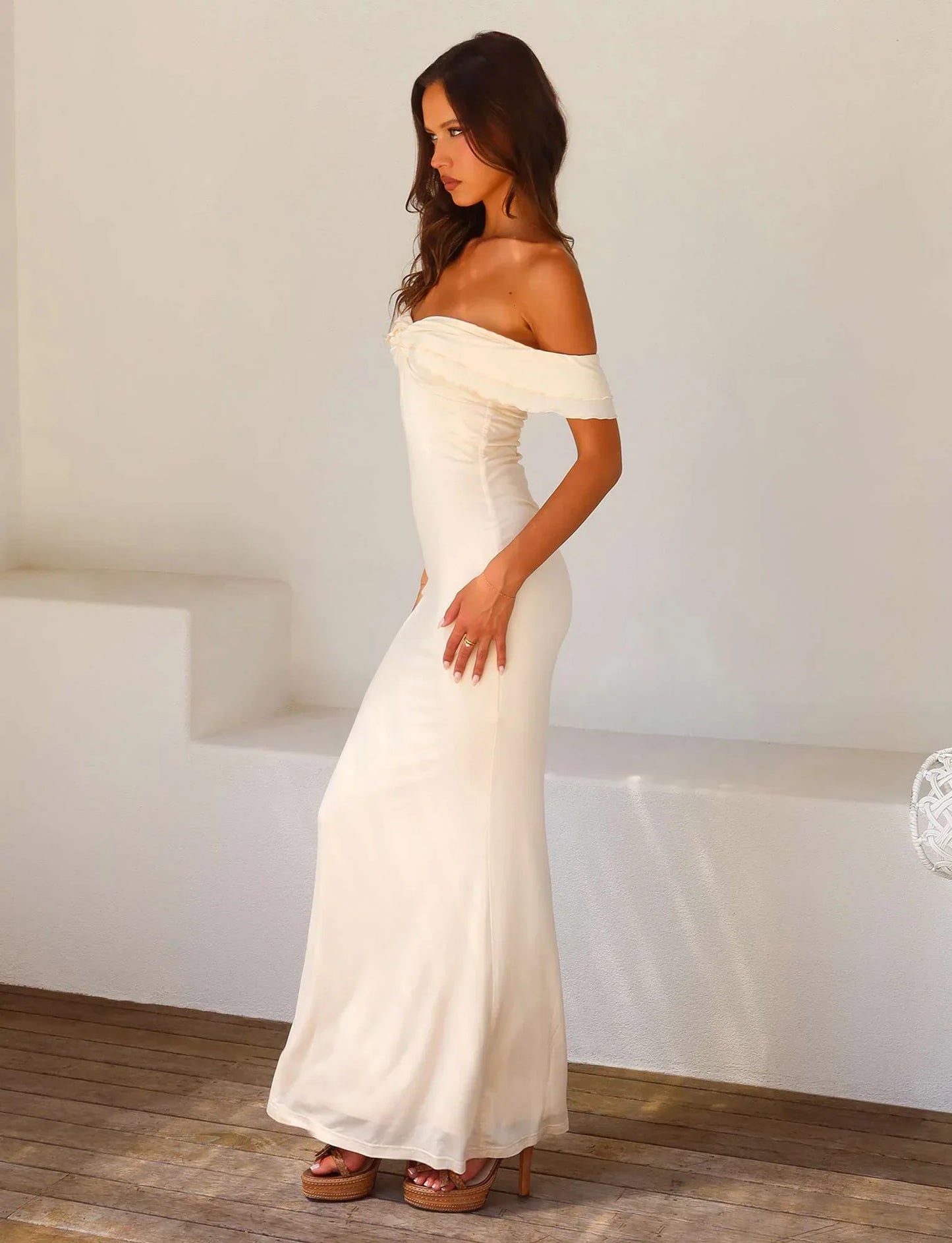 Robe française élégante - style intemporel - taille flatteuse-Mekot-EmiyoSuomi