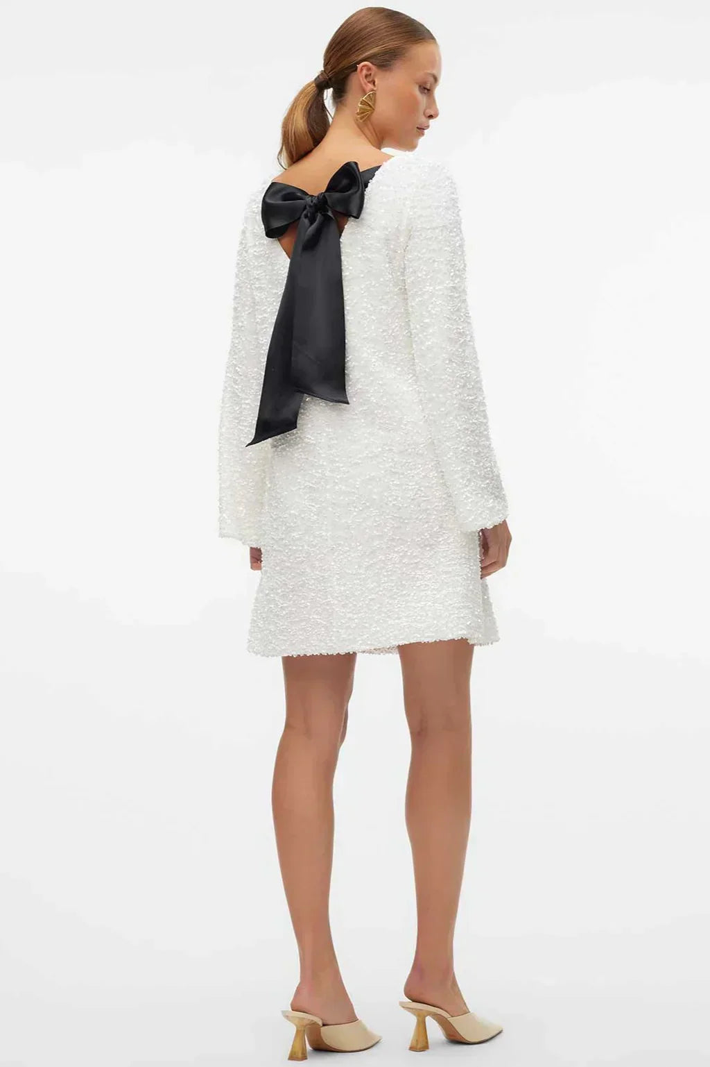 Frida Kimaltava Mekko - Nauhakierteellä - Tyylikäs-Mekot-EmiyoSuomi