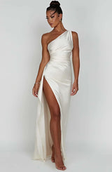 Amarelle - Yhden Olkapään Mekko - Tyylikäs Naisille-Mekot-EmiyoSuomi