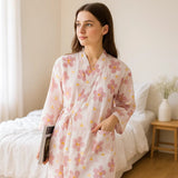 BloomLuxe – Hienostunut Puuvillainen Kylpytakki Japanilaisilla Vaikutteilla Täydelliseen Rentoutumiseen - EmiyoSuomi - Kylpytakit