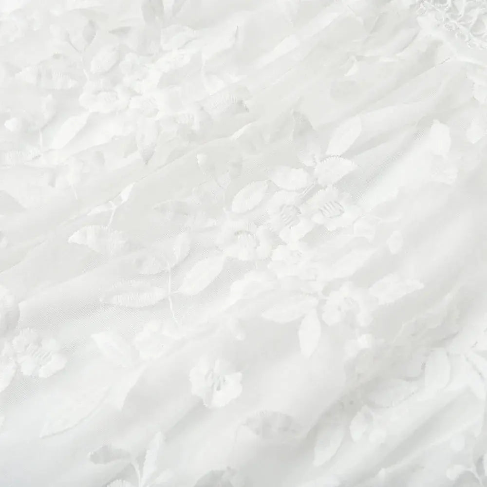 Bellona – pitsinen minimekko, elegantti vivano-warszawa