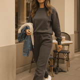 EZRAH - Naisten collegeasu - hupulla - EmiyoSuomi - Verkkapuku