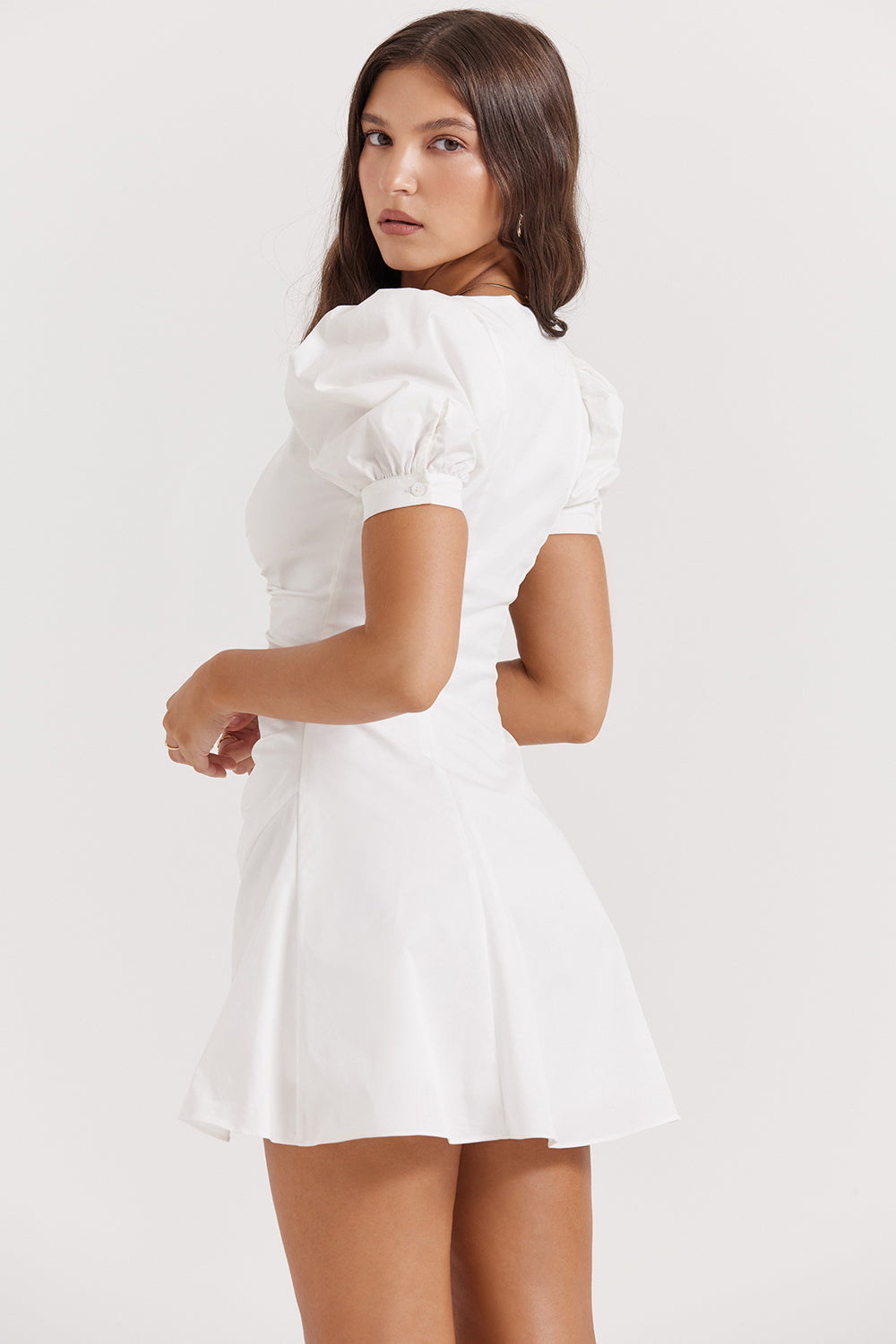 Robe blanche mini à manches bouffantes - Élégante - Mode-Mekot-EmiyoSuomi