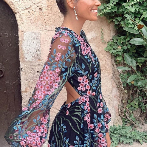 Belinda - Maxi Kukkamekko Ilman Selkää - Vintage Tyylinen-Mekot-EmiyoSuomi