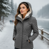 Camila Plisseret Katoenen Jas - Capuchon - Licht & Stijlvol