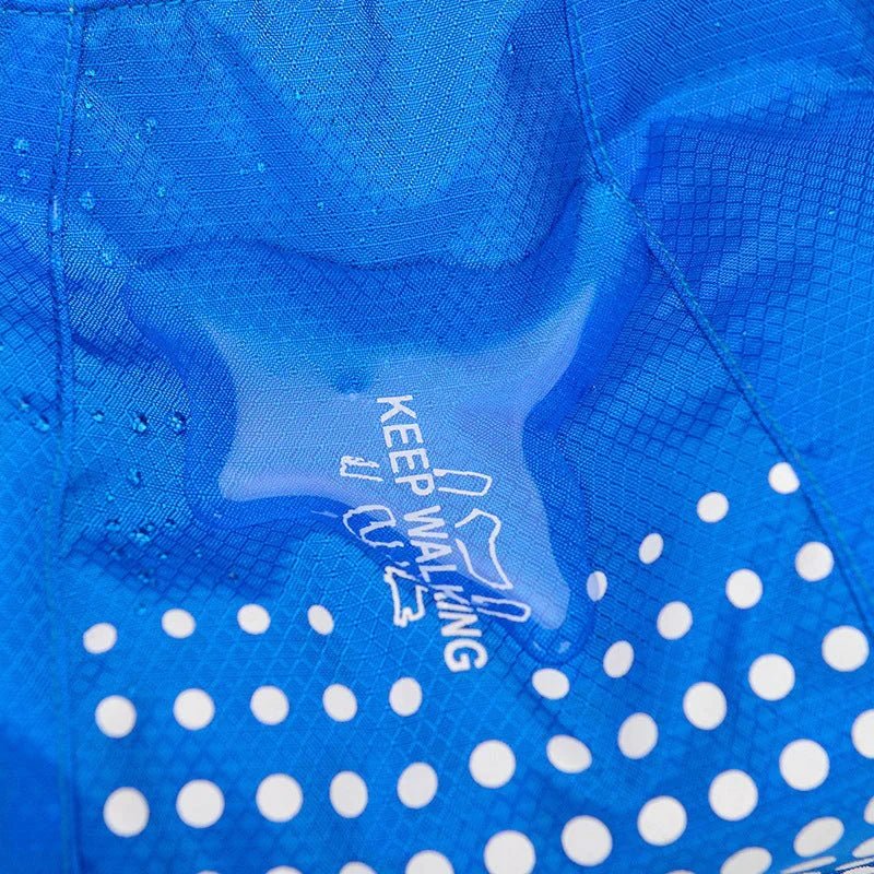 Kevyt, vedenpitävä ja integroitu vesipussi - AquaPack - EmiyoSuomi - Leirintäalue