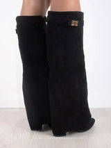 Polvipituiset saappaat – Rajoitettu Elegantti Painos