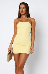 Olkaimeton kesämekko - Kevyt ja mukava - Tyylikäs valinta-Mekot-EmiyoSuomi