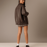 Naisten Nahkatakki – Ylisuurta Mallia – Lantiopituus – Vetoketjukiinnitys - EmiyoSuomi - Takki Nainen