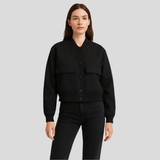 Pehmeä beige pilot jacket naisille - Mukava rento tyyli - EmiyoSuomi - Bomberjacket - Nainen