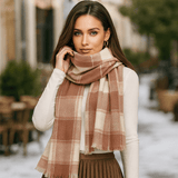 Pehmeä ja Tyylikäs Ruudullinen Huivi – Liora - EmiyoSuomi - Huivit