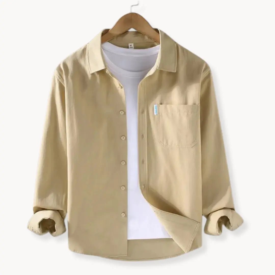 Simon Vapaa - aikapaita - Rintatasku - Rentoa - EmiyoSuomi - Miesten T - paidat