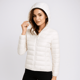 Vesi - ja tuulenpitävä takki - Eristeenä valkoiset hanhenhöyhenet - EmiyoSuomi - Naisten liivi