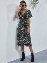 Euni | Rento kukkakuvioinen mekko-Clothing-EmiyoSuomi