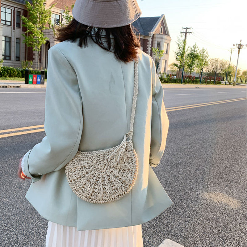 Natalia | Käsinkudottu Straw Half Moon käsilaukku-EmiyoSuomi