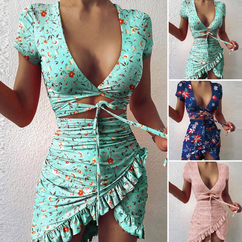 Calista | V-kaula-aukkoinen kukkakuvioinen setti-Clothing-EmiyoSuomi