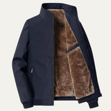 Miesten fleece-vuorinen takki pystykauluksella ja vetoketjulla edessä