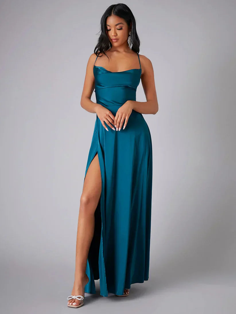 Maksimekko Satiini - Elegantti Alvaree - Tyylikäs Ilme-Mekot-EmiyoSuomi
