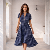 Polka Dot -mekko | Rento Midi-mekko pitsi- ja nappiyksityiskohdilla