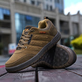 내구성 좋은 남성용 등산화 - 끈 있음