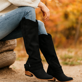 Damenstiefel – Samtiges Finish – Bestickter Schaft – Schnallenschmuck