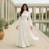 Maxi-ilta-asu korkealla kaula-aukolla ja vyöllä