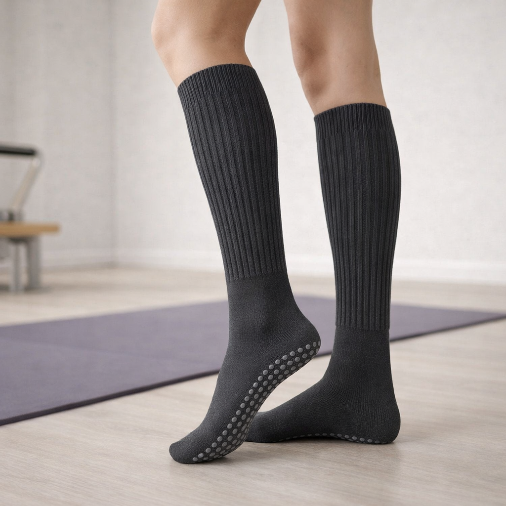 Naisten Polvipituiset Pilates-sukat, joissa on Liukumaton Pinta