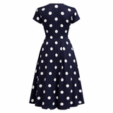 Polka Dot Mekko | Monipuolinen Kesämekko | Tyylikkäät Muodot