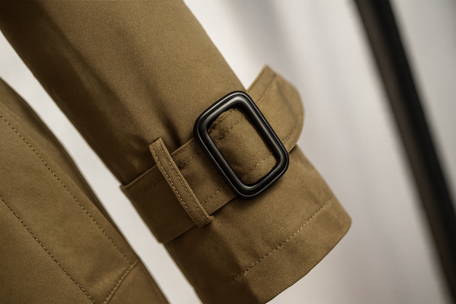 Trenchcoat | Lyhyt Silhouetti, Säädettävä Vyö | Musta, Oliivi