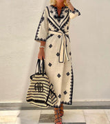 Kaftan Mekko - Kirjailtu - V-pääntie - Vyöllä-Mekot-EmiyoSuomi