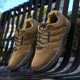 내구성 좋은 남성용 등산화 - 끈 있음