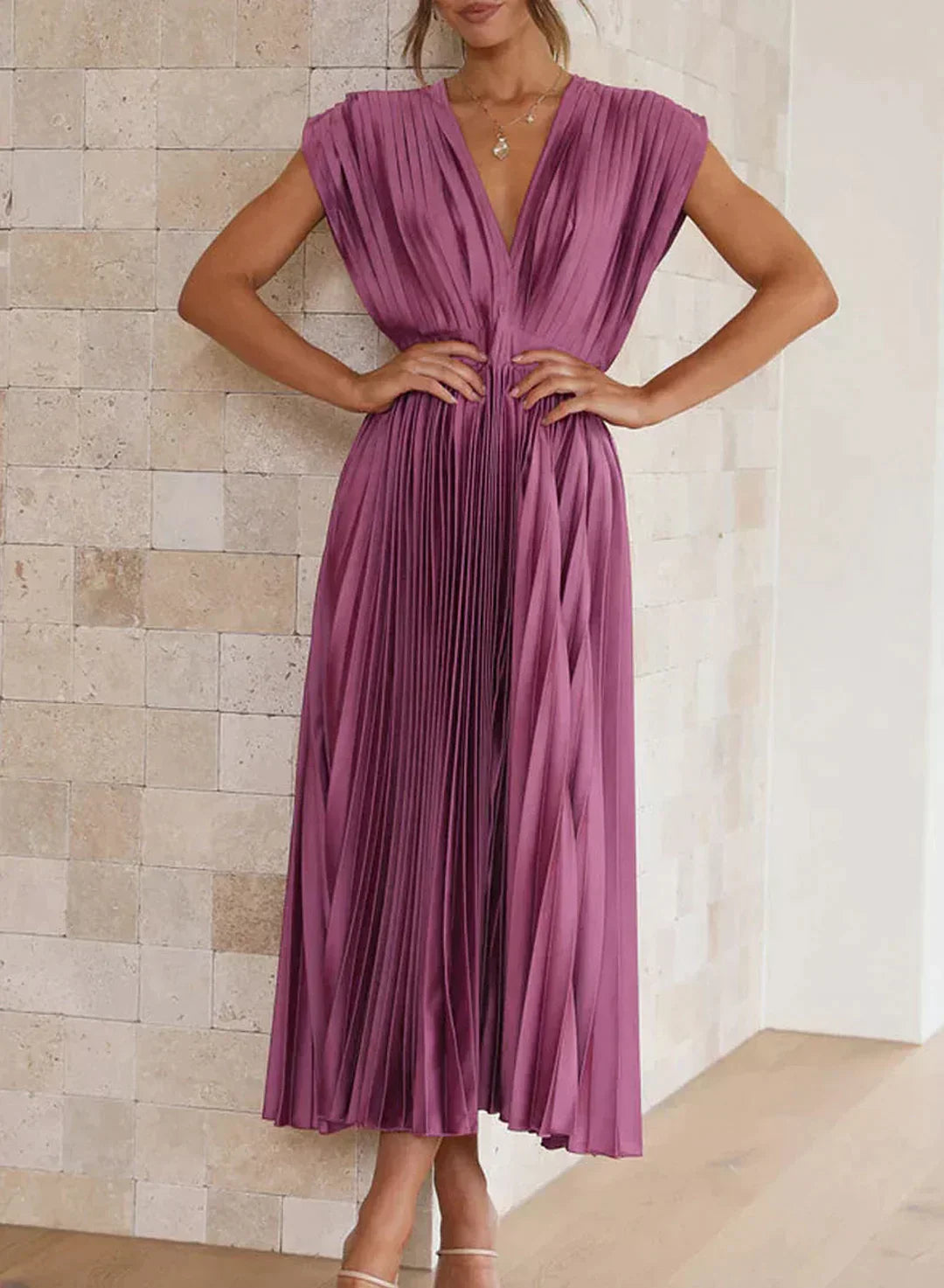 Cléophée - Elegantti ja hienostunut pitkä mekko-Mekot-EmiyoSuomi