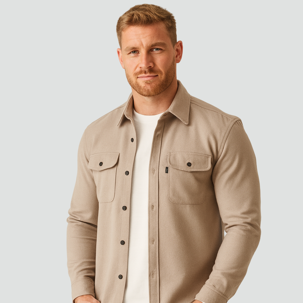 Miesten overshirt kahdella rintataskullla ja napinläpikiinnityksellä
