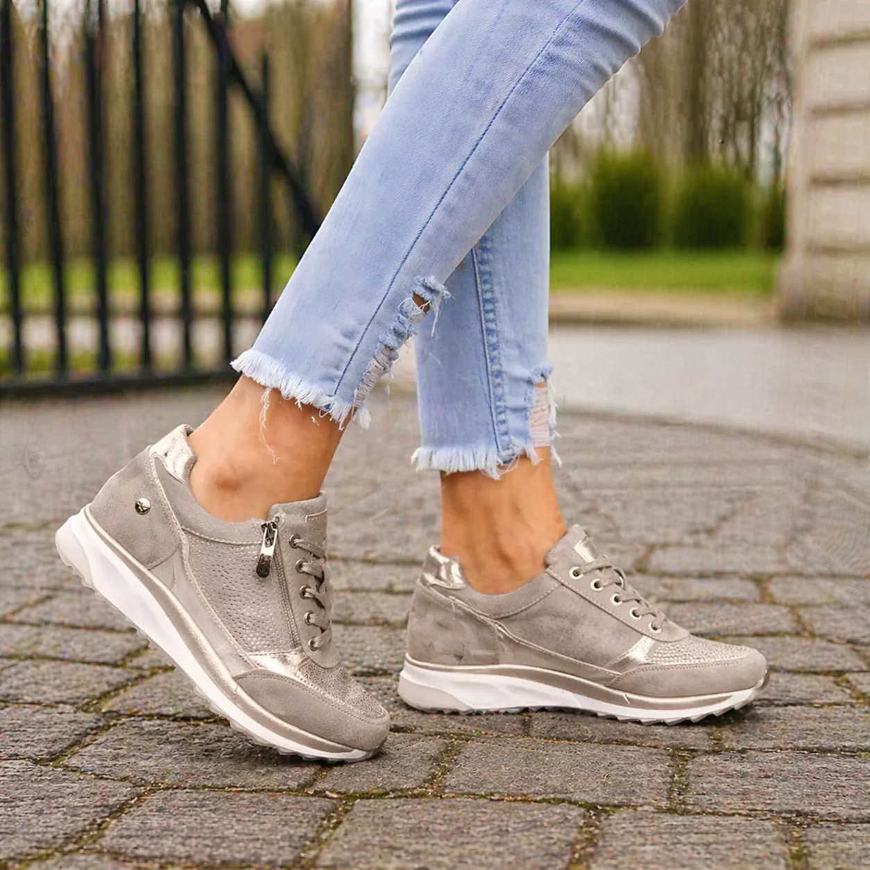 Naisten Sneakers - Mukavat & Glamouriset - Urheilulliset