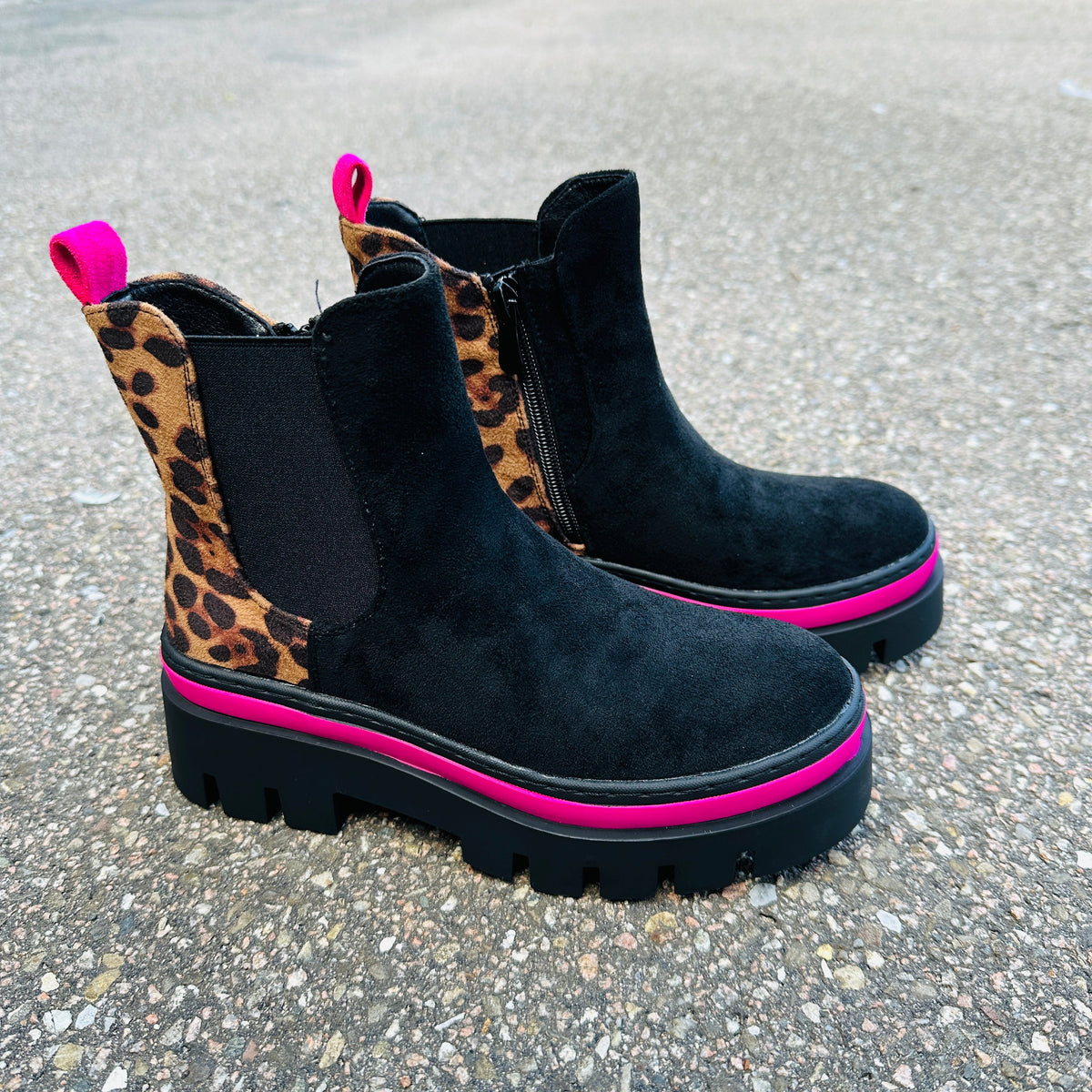Naisten fuksia tekosuede nilkkurit 4 cm korolla