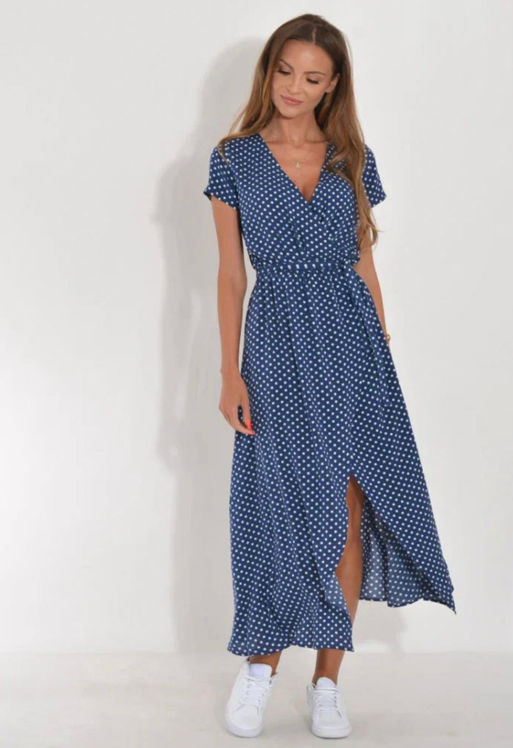 Linda - Mukava Mekko - Eleganssia ja mukavuutta-Mekot-EmiyoSuomi