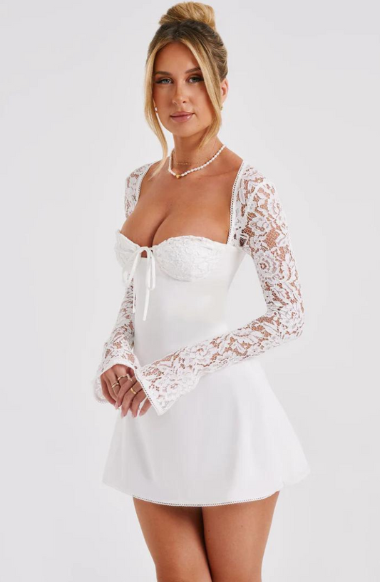 Paloma – Elegantti lyhyt mekko – Tyylikäs-Mekot-EmiyoSuomi